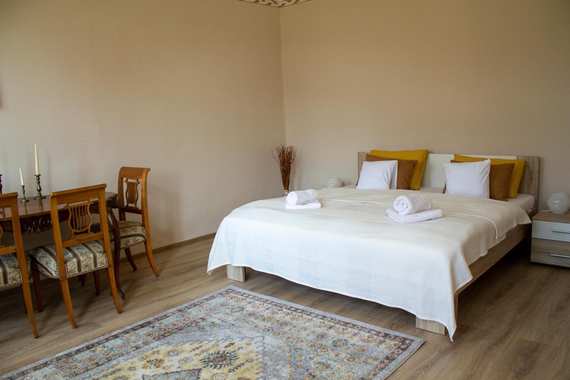 Villa Flora Kiskunmajsa Εξωτερικό φωτογραφία
